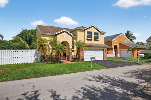 10871 Sw 11th Mnr, Davie, FL, 33324-4159 | Card Image