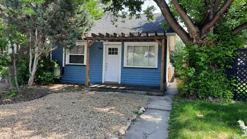 144 2 St W, Drumheller, AB, T0J0Y4 | Card Image