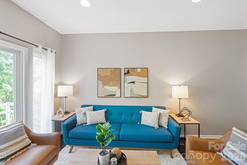 3566 Warp St, Charlotte, NC, 28205-1153 | Card Image