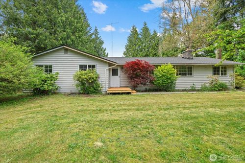 1411 154th St Nw, Marysville, WA, 98271-8131 | Card Image