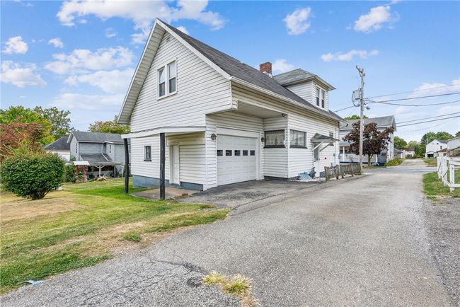 524 N Walnut St, House other with 2 bedrooms, 3 bathrooms and 3 parking in Blairsville PA | Image 20