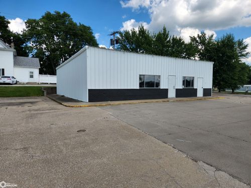400 S County Rd, Toledo, IA, 52342 | Card Image