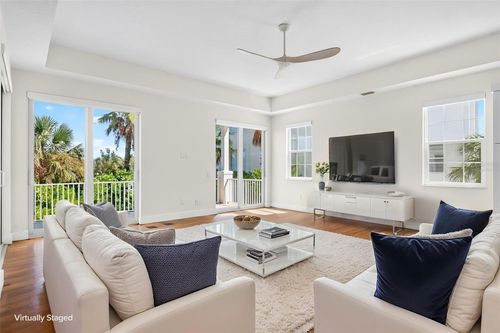 6900 Bochi Cir, SARASOTA, FL, 34242-1206 | Card Image
