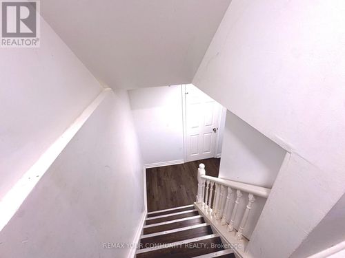 lower-1564 Marshcourt Dr, Pickering, ON, L1V6G2 | Card Image