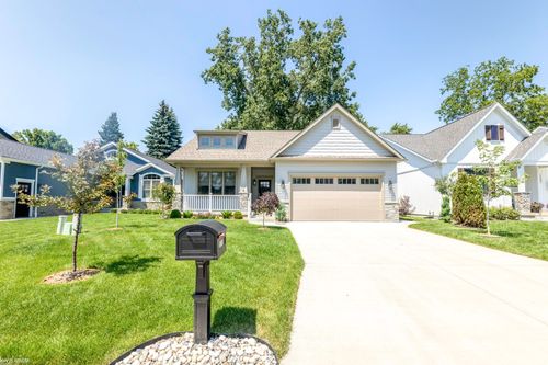 1211 Gator Avenue, Port Huron, MI, 48060 | Card Image