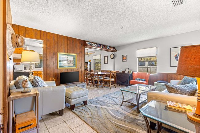 15950 Ne 50 Th St, Home with 4 bedrooms, 2 bathrooms and null parking in WILLISTON FL | Image 5