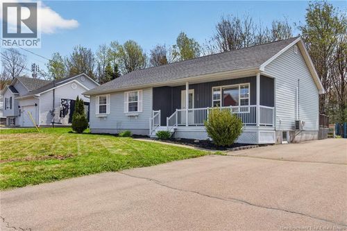 120 Doreen Cres, Dieppe, NB, E1A6Y7 | Card Image