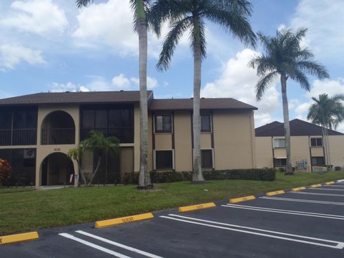 d2-426 Pine Glen Ln, Greenacres, FL, 33463-8524 | Card Image