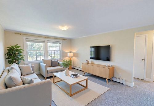 18-2 Mcdewell Ave, Danvers, MA, 01923-3336 | Card Image