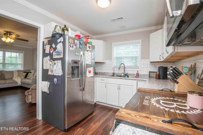 1359 Byrd Cir, House other with 3 bedrooms, 2 bathrooms and null parking in Kingston TN | Image 11