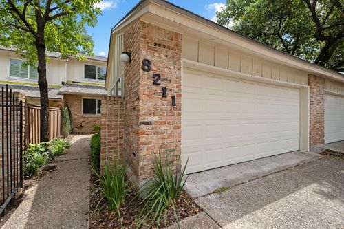 8211 Greenslope Dr, Austin, TX, 78759-8216 | Card Image