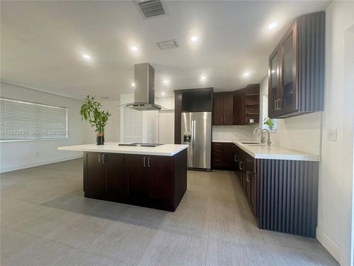 9980 Broad Channel Dr, Cutler Bay, FL, 33157-6925 | Card Image