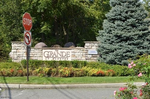 1305 Meadow Brook Ct, Whippany, NJ, 07981-1239 | Card Image