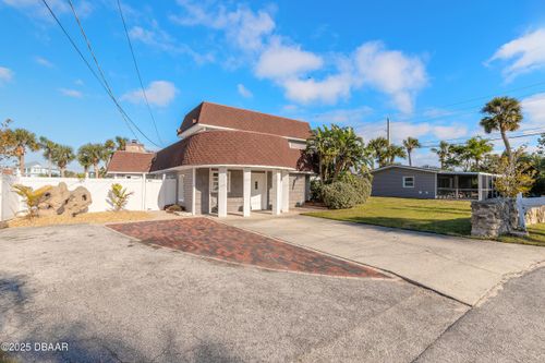 2900 S Peninsula Dr, Daytona Beach Shores, FL, 32118-5910 | Card Image