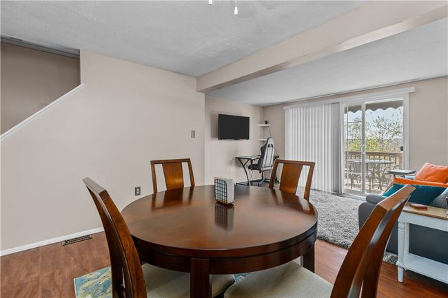 299 Holland Ct, Townhouse with 2 bedrooms, 2 bathrooms and 1 parking in Coraopolis PA | Image 11