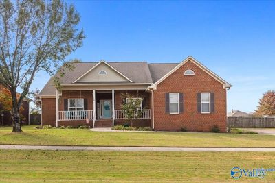 106 Fox Run Drive, House other with 3 bedrooms, 2 bathrooms and null parking in Meridianville AL | Image 1