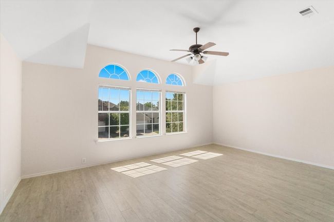 5786 Walnut Creek Dr, House other with 4 bedrooms, 3 bathrooms and null parking in Fort Worth TX | Image 17