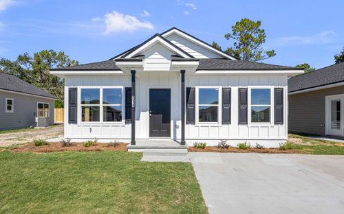 214 Mesa St Nw, Live Oak, FL, 32064-4863 | Card Image