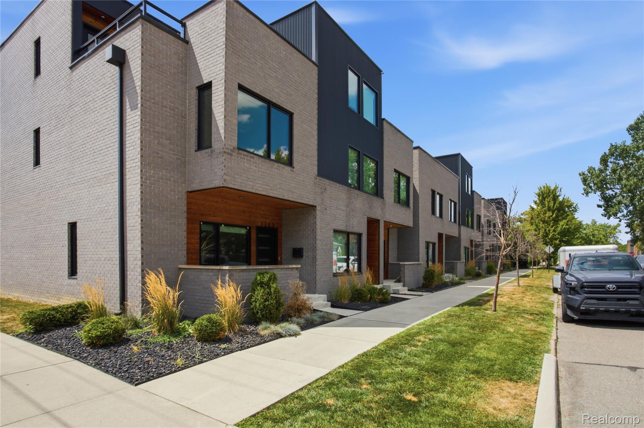 Residential in Detroit 2