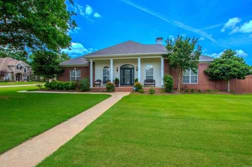 824 Sedgefield Dr, Bryant, AR, 72022-8335 | Card Image