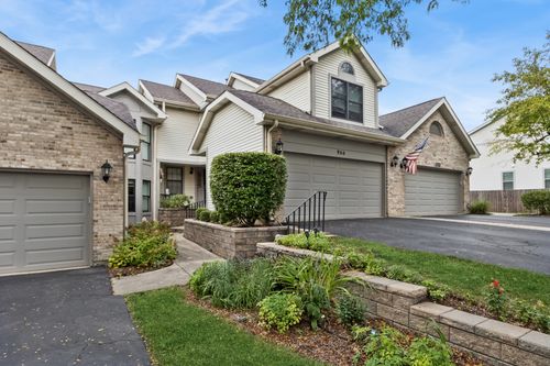 966 N Auburn Woods Dr, Palatine, IL, 60067-8652 | Card Image