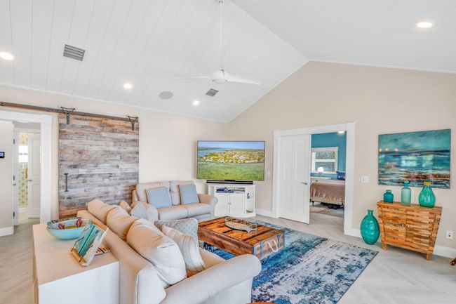Great Room | Image 13