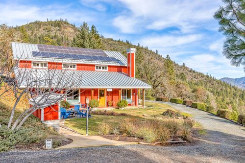 2742 Birdseye Creek Rd, Gold Hill, OR, 97525-6770 | Card Image