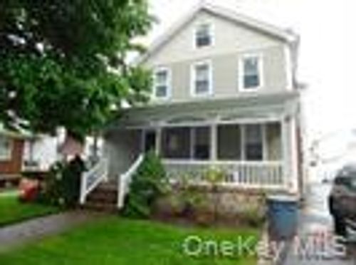 232 Cleveland Ave, Mineola, NY, 11501-2579 | Card Image