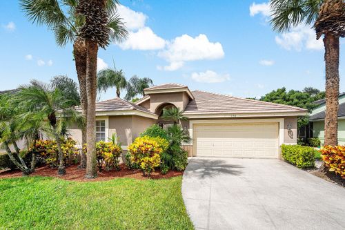 790 Clearbrook Park Cir, Delray Beach, FL, 33445-8746 | Card Image