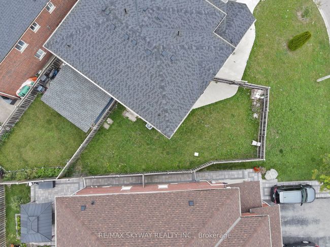 19 Rednor Dr, House attached with 4 bedrooms, 4 bathrooms and 4 parking in Brampton ON | Image 43
