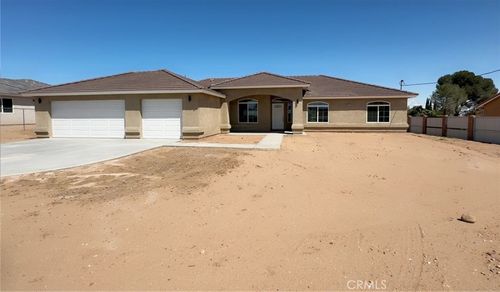 16506 Cactus St, Hesperia, CA, 92345-5993 | Card Image