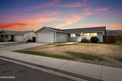 2215 Kadden Way, Dayton, NV, 89403-3025 | Card Image