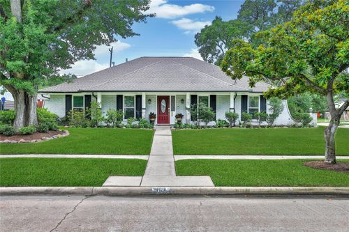 963 Thornton Rd, Houston, TX, 77018-3244 | Card Image