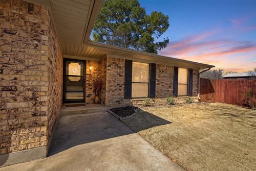 1901 Paula Dr, Denison, TX, 75020-5711 | Card Image