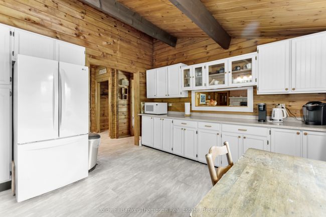 254 Lakeshore Rd, House other with 3 bedrooms, 2 bathrooms and 4 parking in Huntsville ON | Image 12