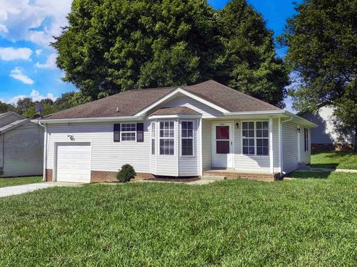 700 Princeton Cir, Clarksville, TN, 37042-4627 | Card Image