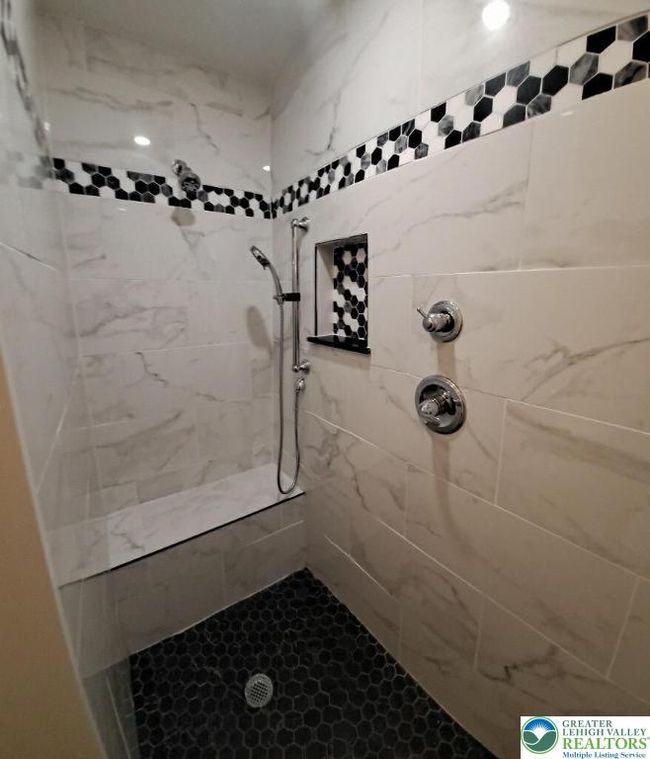 En suite bathroom walk-in shower | Image 9
