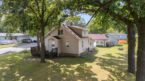 712 4th St Sw, Little Falls, MN, 56345-1933 | Card Image