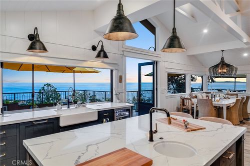 400 Ashton Dr, Laguna Beach, CA, 92651-4122 | Card Image