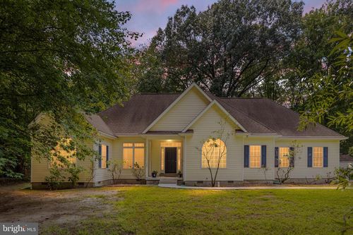 112 Stratford Cir, COLONIAL BEACH, VA, 22443-1304 | Card Image