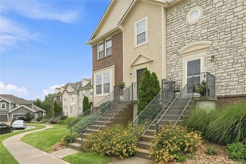 12321 S Tallgrass Dr, Olathe, KS, 66061-7376 | Card Image