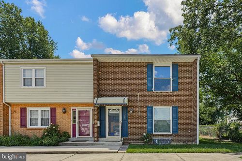 323 E Edgewater Way, NEWARK, DE, 19702-2305 | Card Image