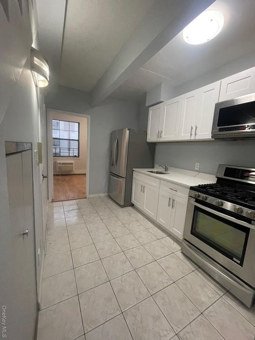 51d-751 Saint Anns Ave, Bronx, NY, 10456-7668 | Card Image