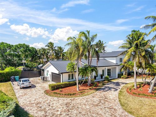 7501 Sw 174th St, Palmetto Bay, FL, 33157-6308 | Card Image