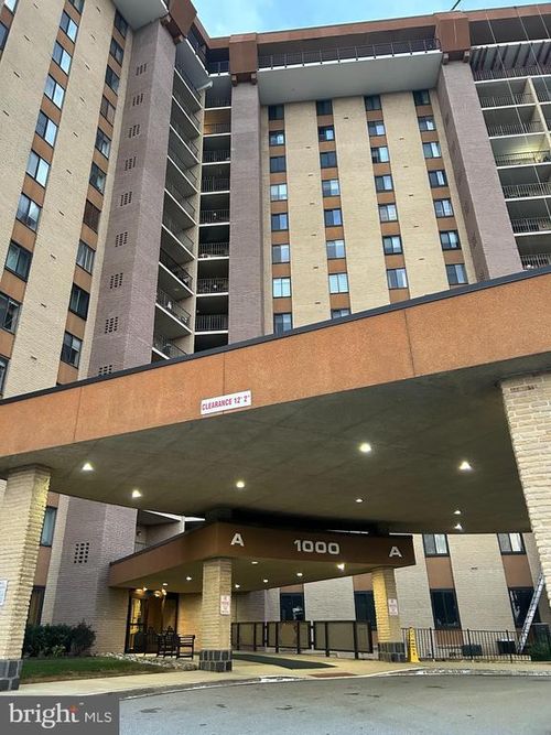 211-10211 Valley Forge Cir, KING OF PRUSSIA, PA, 19406-1105 | Card Image