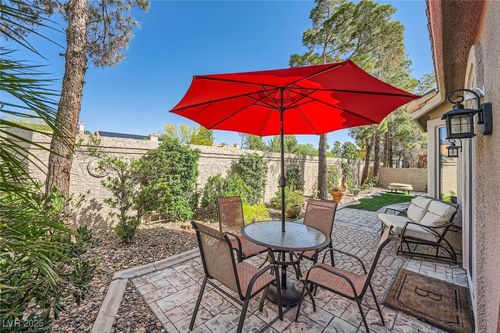 1609 Hidden Spring Dr, Las Vegas, NV, 89117-5428 | Card Image