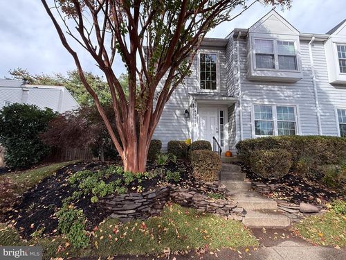 b-14000 Grumble Jones Ct, CENTREVILLE, VA, 20121-2662 | Card Image