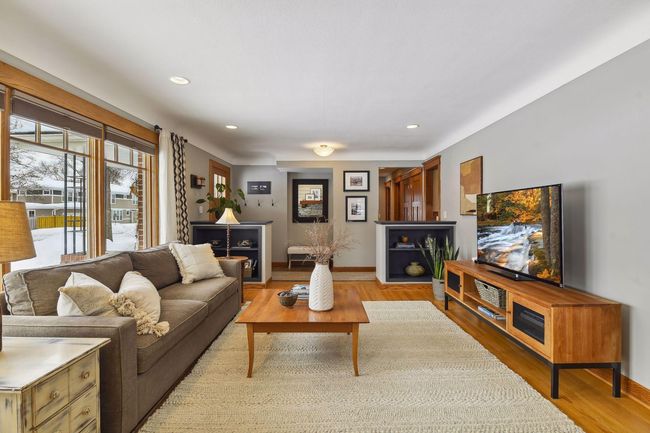 4600 W 58th Street, House other with 5 bedrooms, 3 bathrooms and null parking in Edina MN | Image 5