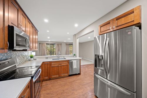 unit-226-9700 Portland Ave S, Bloomington, MN, 55420-4560 | Card Image
