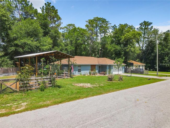 6751 Nw 62nd Street Road, House other with 3 bedrooms, 2 bathrooms and null parking in Ocala FL | Image 3